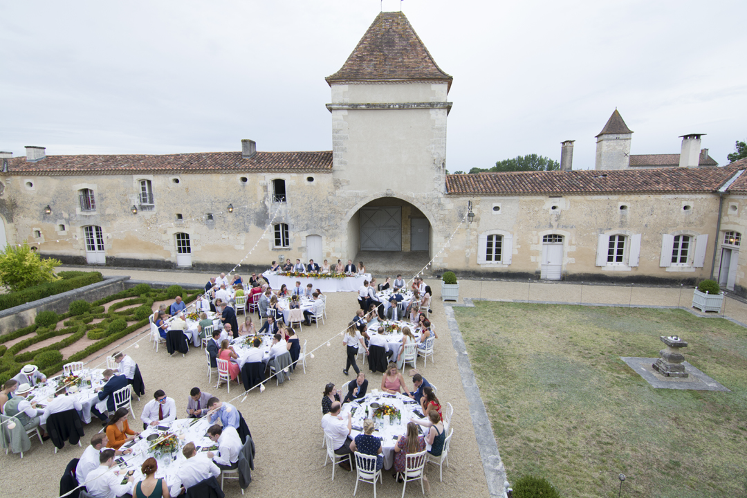 Wedding venues in the Dordogne & Charente. Photographer for weddings in Dordogne near Eymet, Bergerac, Beaumont, Ruffec, Monpazier, Villereal, Issigeac by an English photographer