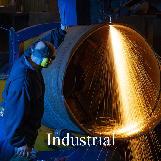 I’m a corporate and industrial photographer in France. I'm based in Dordogne so Bergerac, Perigueux, Bordeaux, Limoges and Toulouse