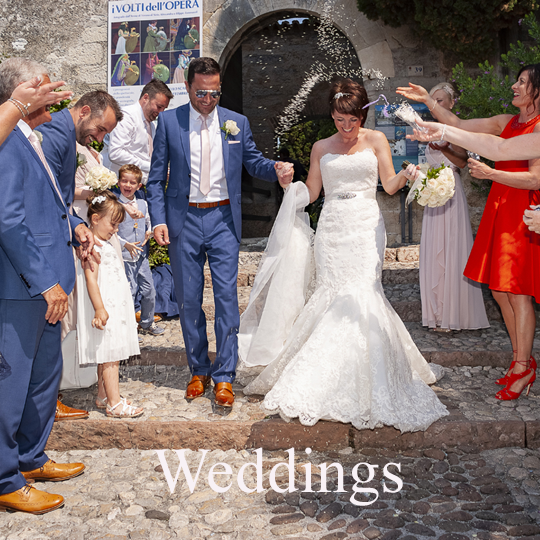 Wedding photographers near Bergerac in Dodogne, France